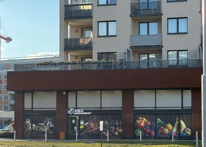 Brownie Design Apartment, Free Garage Parking