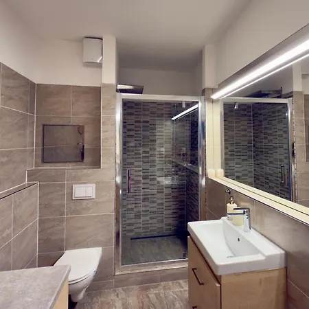 Apartmán Brownie Design Apartment, Free Garage Parking