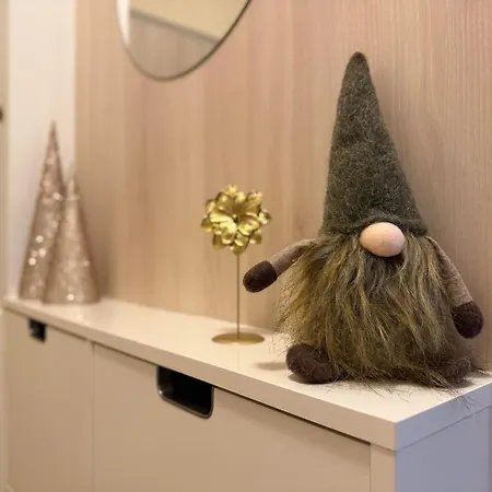 Apartment Brownie Design Apartment, Free Garage Parking *