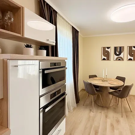 Brownie Design Apartment, Free Garage Parking * Prága
